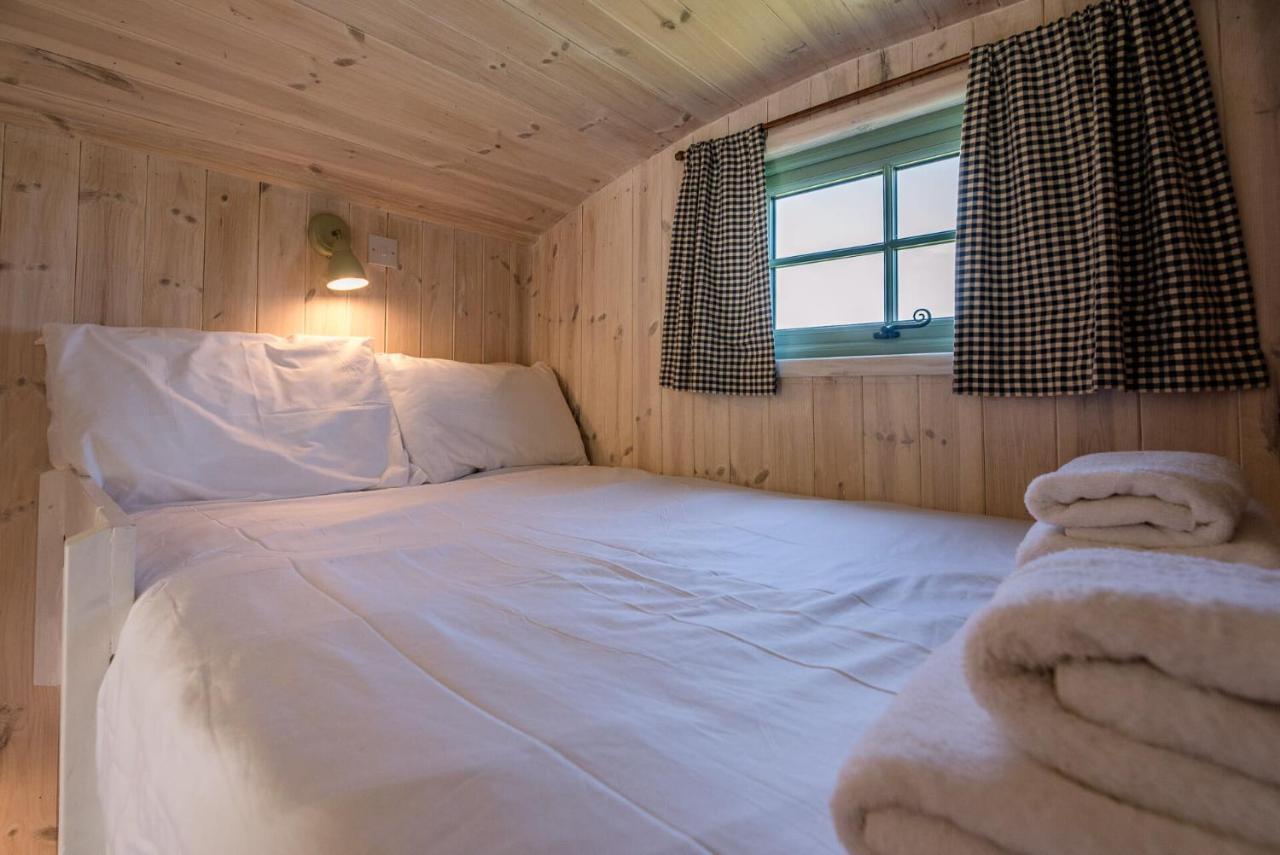 Honeysuckle Farm Holidays By Stay In Suffolk, Monk Soham Woodbridge Exterior photo