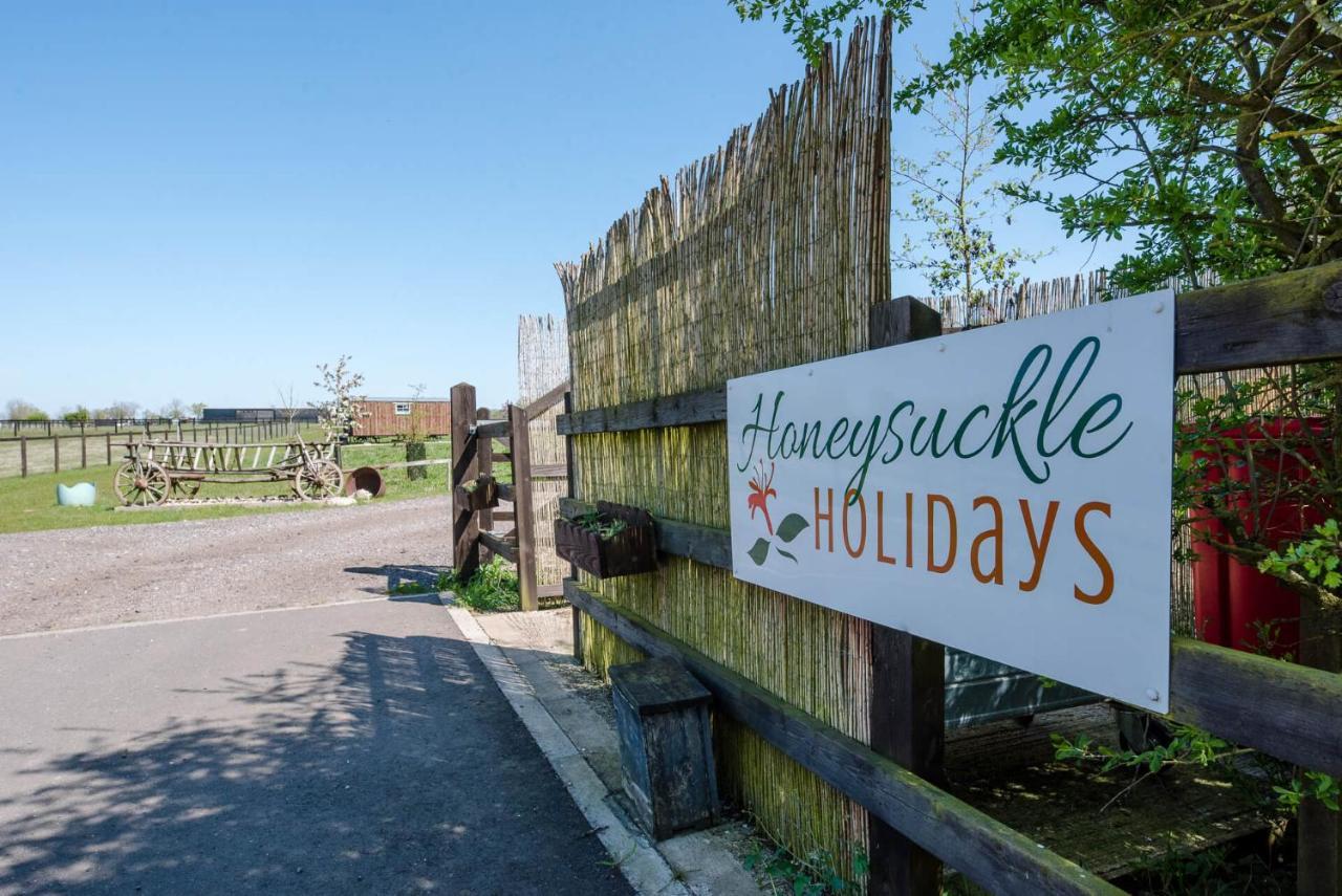 Honeysuckle Farm Holidays By Stay In Suffolk, Monk Soham Woodbridge Exterior photo